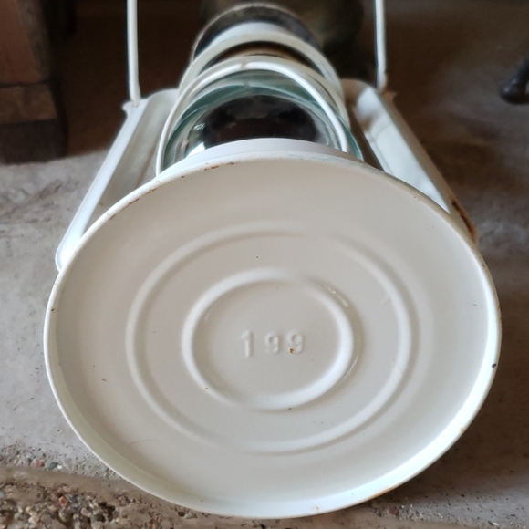 Vintage Meva #864 Kerosene Lantern - Picture 9 of 9